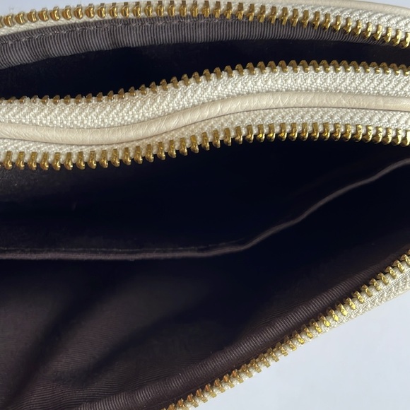 Coach white crossbody - Picture 7 of 9